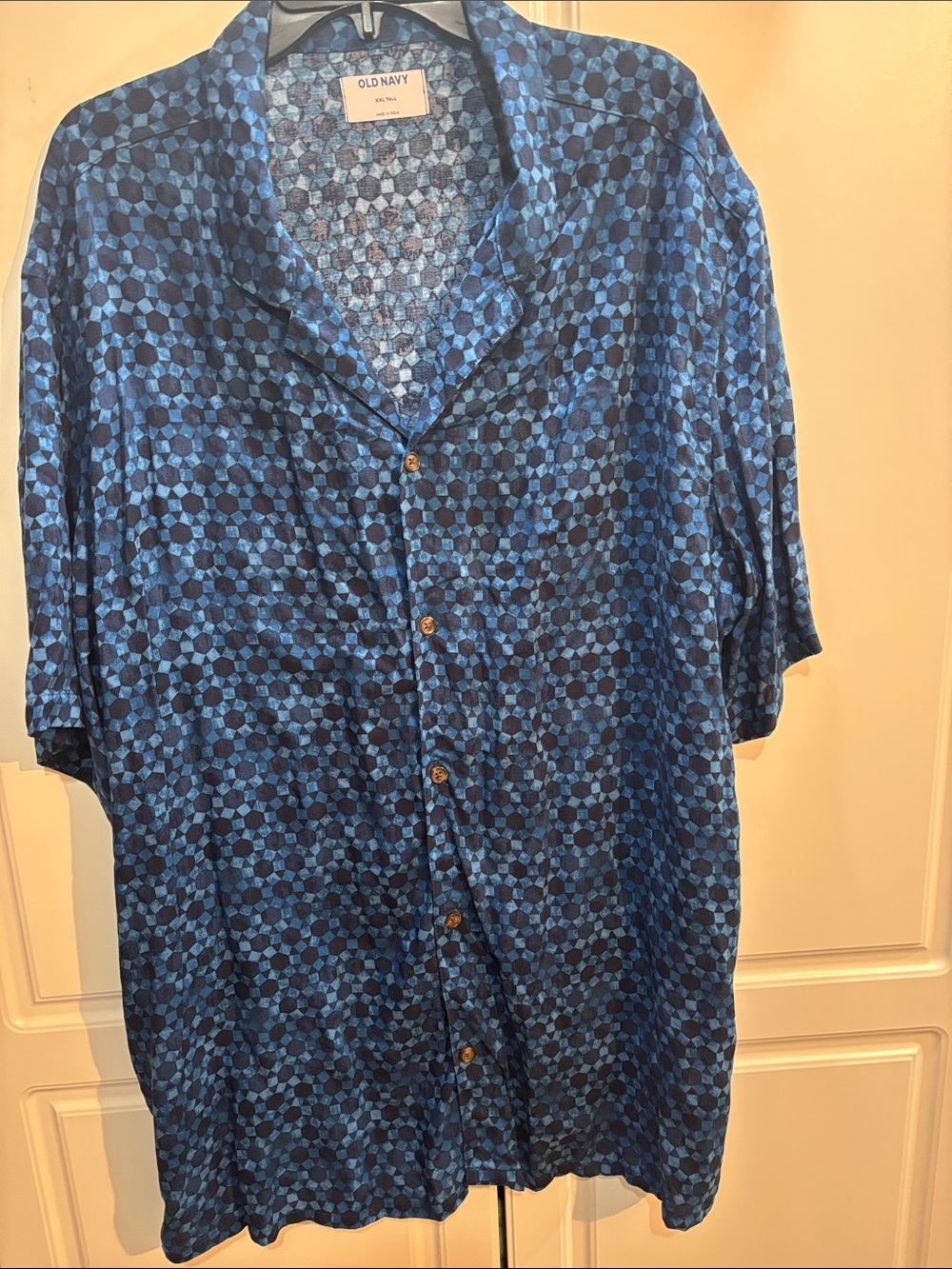 Old Navy Blue Multi-Tone Geometric Camp Shirt.